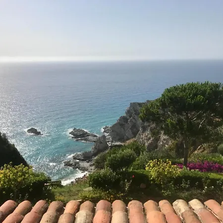Casa Stromboli * Capo Vaticano